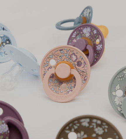 2 бр. Биберони BIBS Liberty COLOUR Chamomile Lawn - Violet Sky Mix, 0-6 месеца