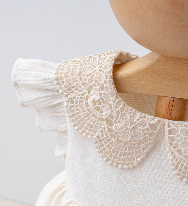 Бебешка рокля с якичка и къси ръкави  - бежов