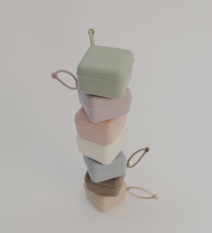 Кутия за Биберон Blossom BIBS