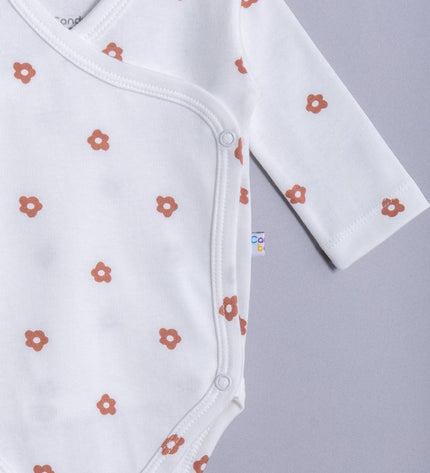 Бебешко боди комплект от 2 части - прегърни ме - „Нежни маргаритки“