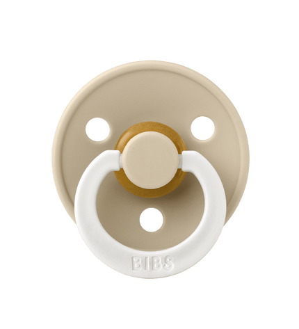 2 бр. Биберони BIBS COLOUR Vanilla GLOW/Dark Oak GLOW 0-6 месеца