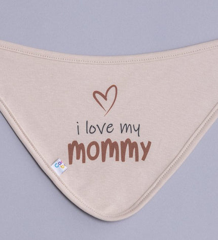 Бебешка двупластова бандана ,, Обичам мама и тате''